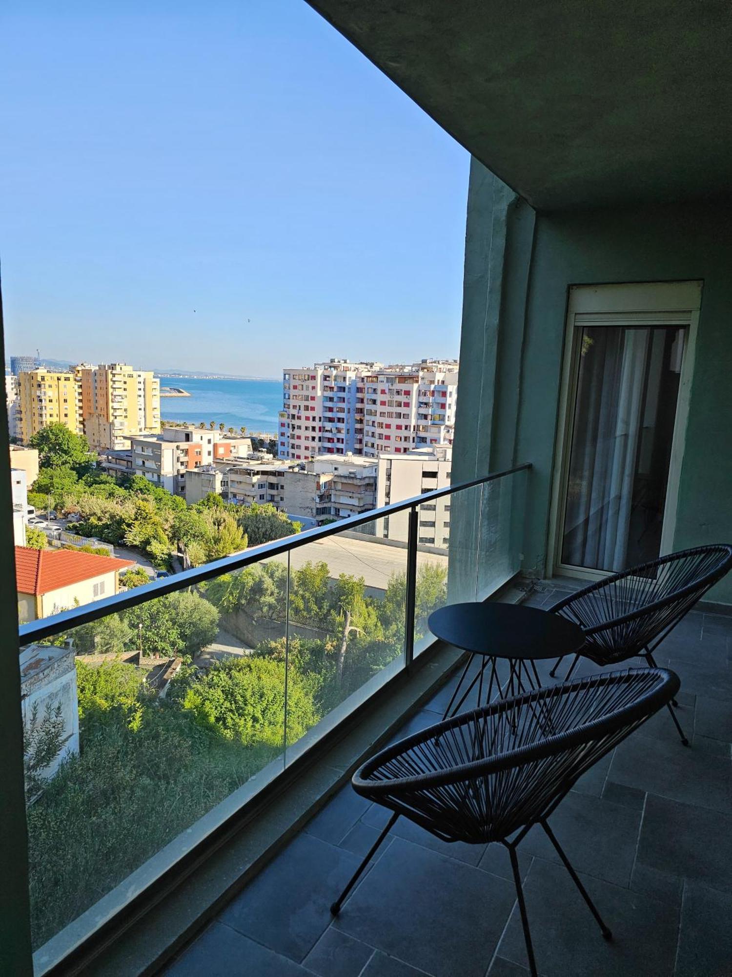 Sea View Apartments Durres Ngoại thất bức ảnh
