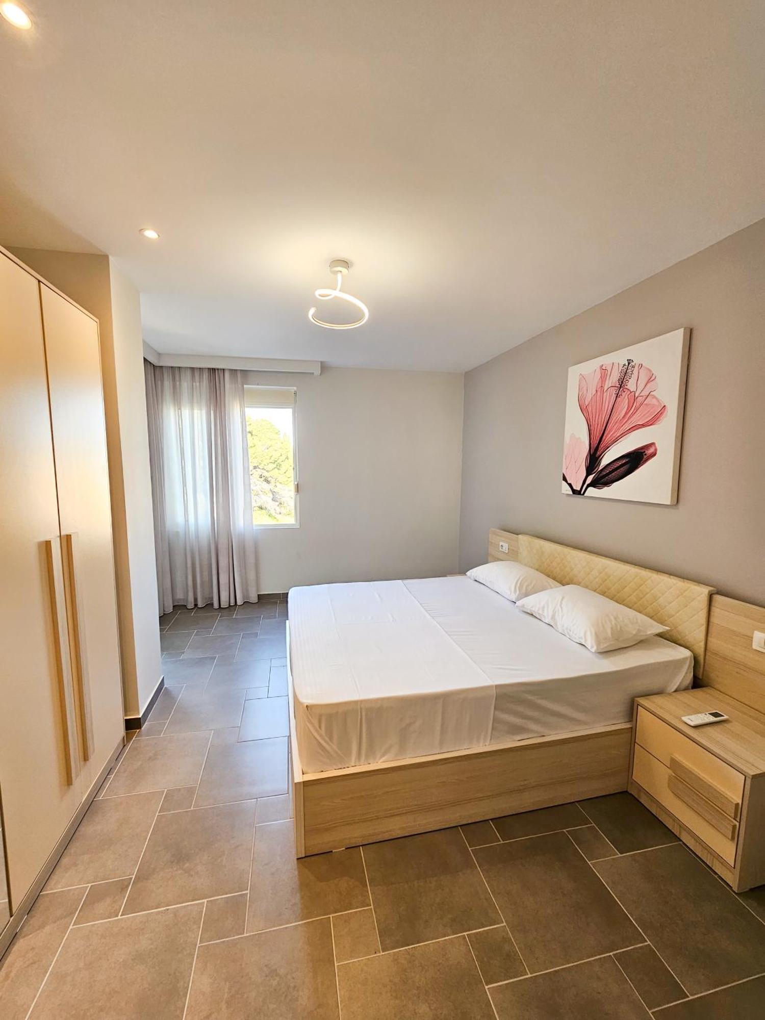 Sea View Apartments Durres Ngoại thất bức ảnh