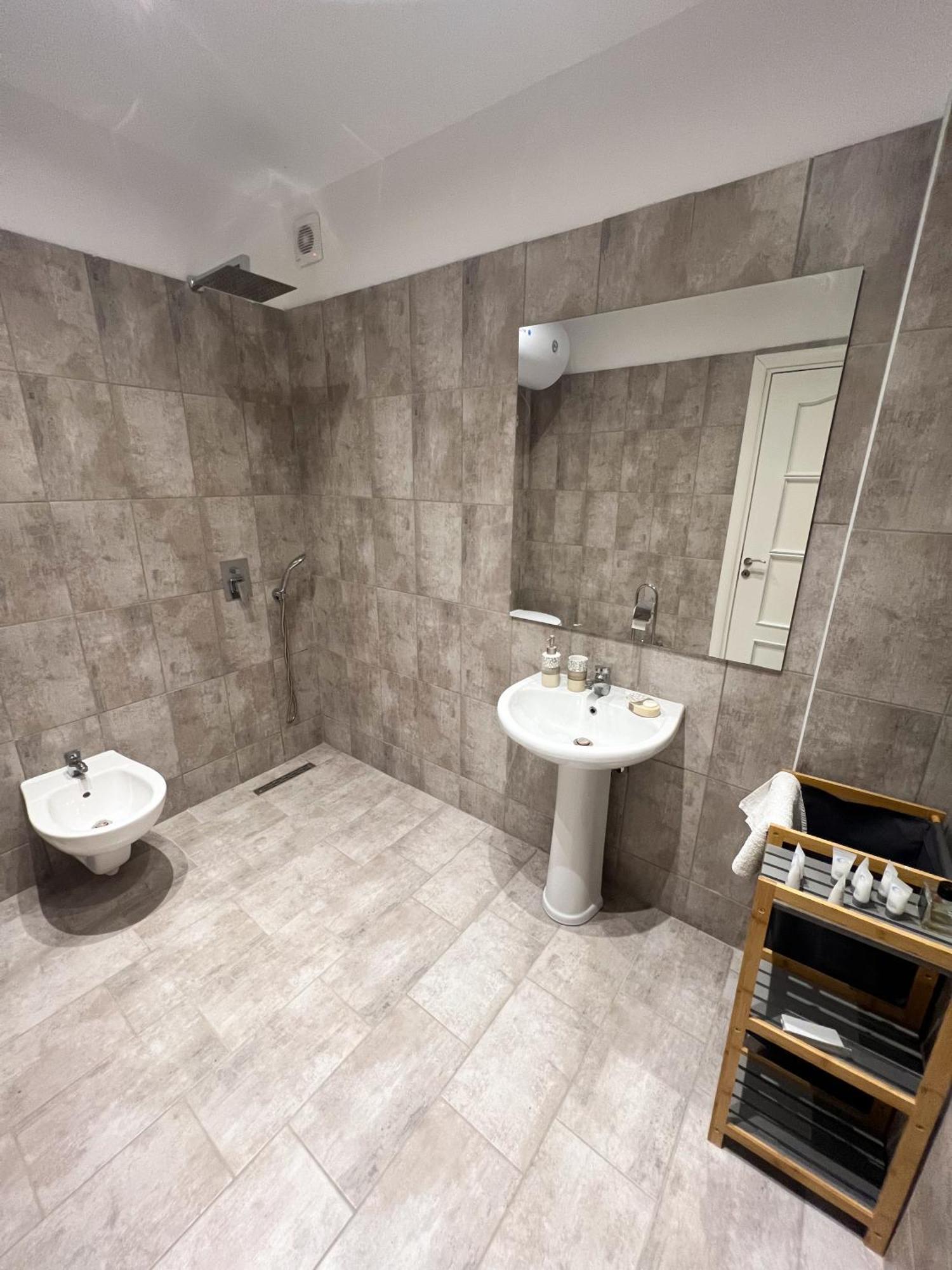 Sea View Apartments Durres Ngoại thất bức ảnh