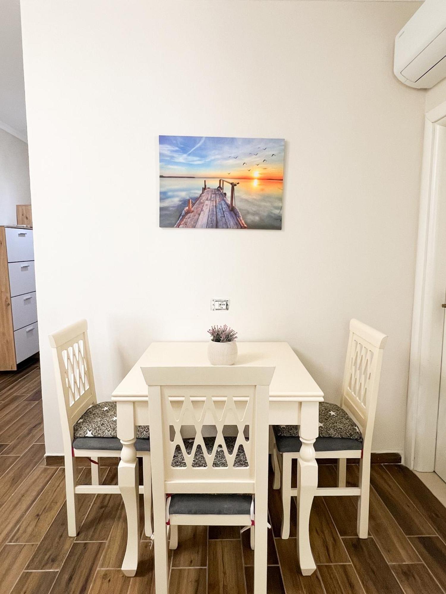 Sea View Apartments Durres Ngoại thất bức ảnh