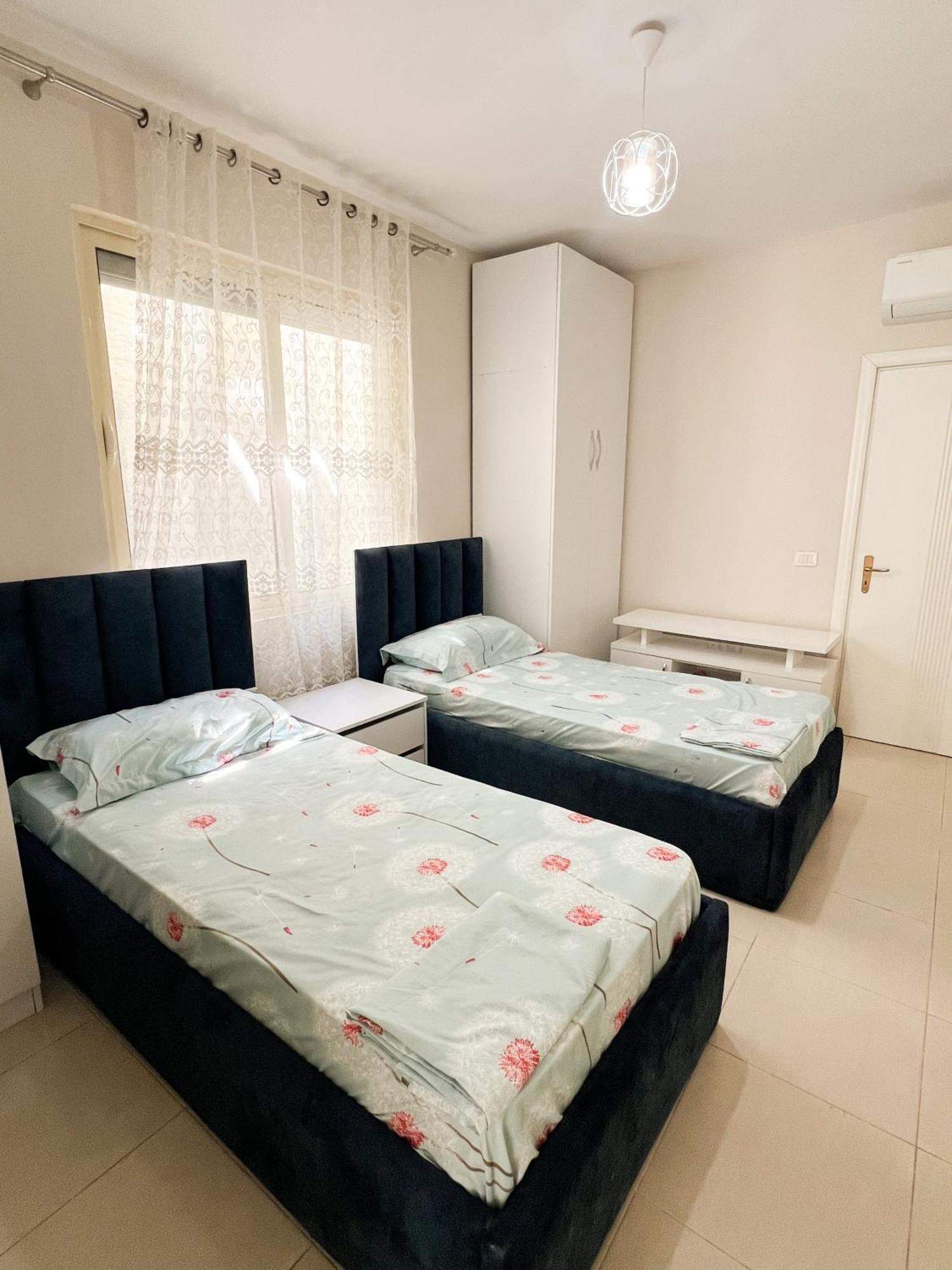 Sea View Apartments Durres Ngoại thất bức ảnh