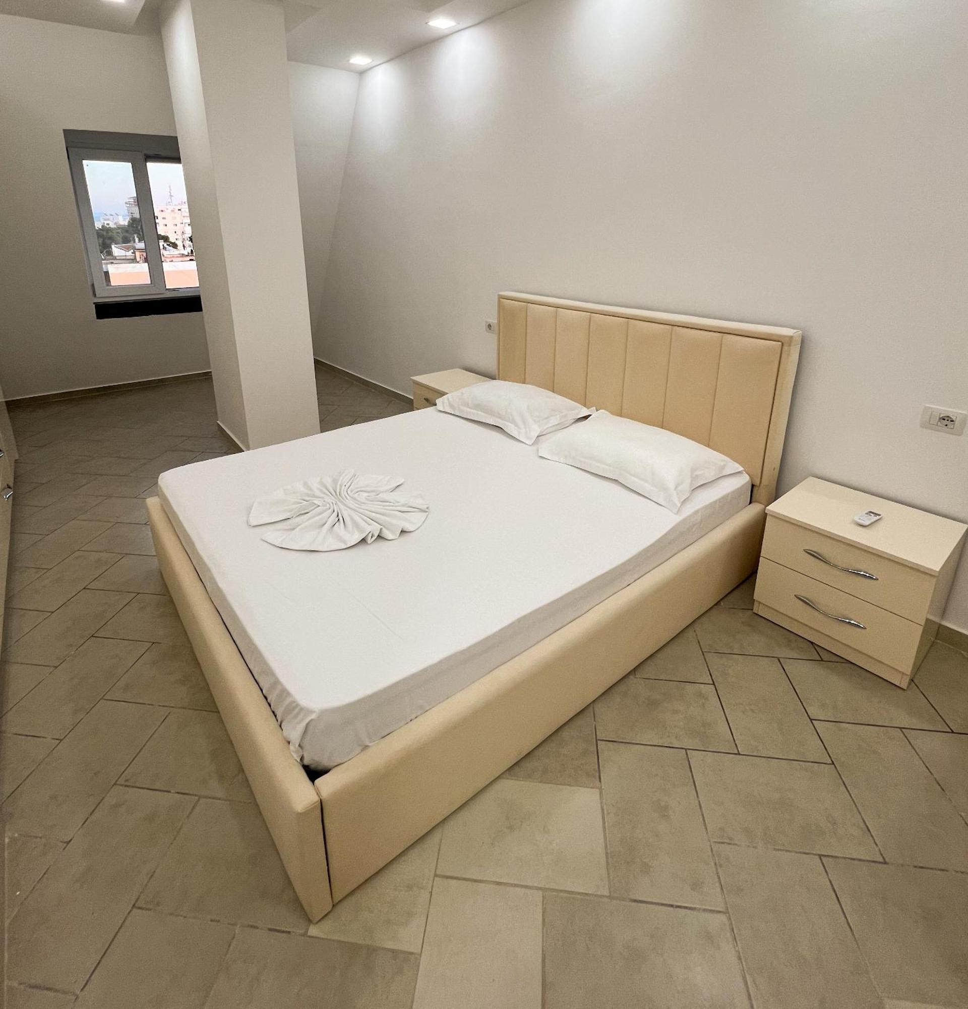 Sea View Apartments Durres Ngoại thất bức ảnh