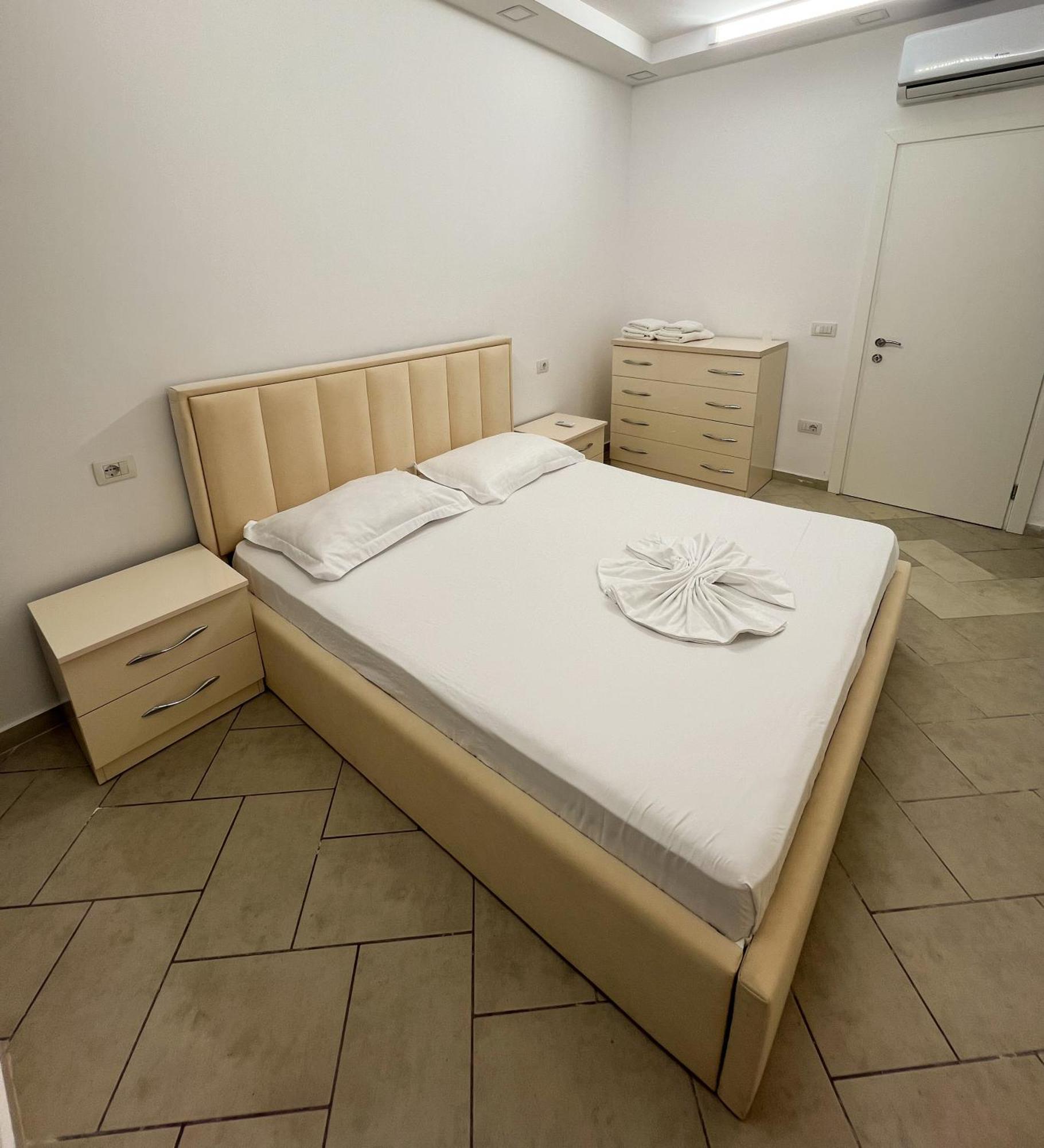 Sea View Apartments Durres Ngoại thất bức ảnh